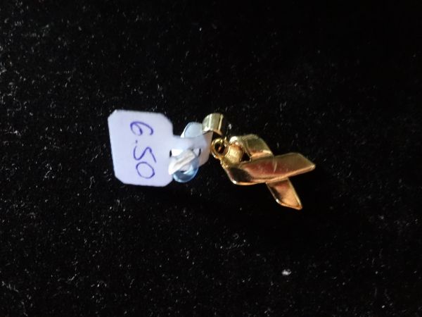 pingente  folheado a ouro